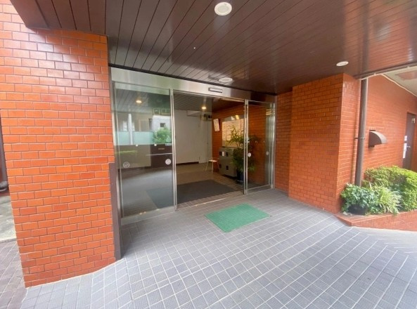 【エントランス】