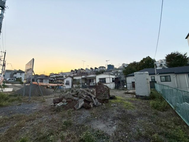 板橋区西台2丁目　建築条件無し売地　全2区画の外観|2025.11.07撮影

現地ご見学希望・資料請求などお気軽にお問い合わせ下さい！
03-5990-5201