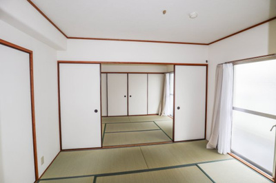【和室】 | ストークマンション長堀 | 二間続きの和室は各　約６．０帖