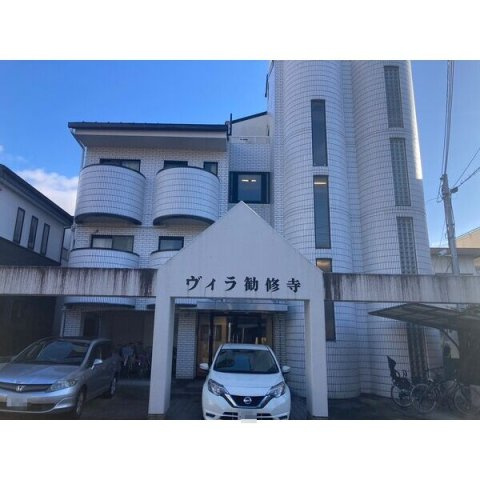 ヴィラ勧修寺の外観