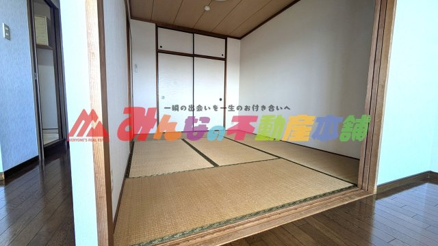 ネオハイツ国分の和室