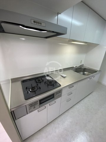 グランドメゾン船場のキッチン|グランドメゾン船場　3口ガスシステムキッチン