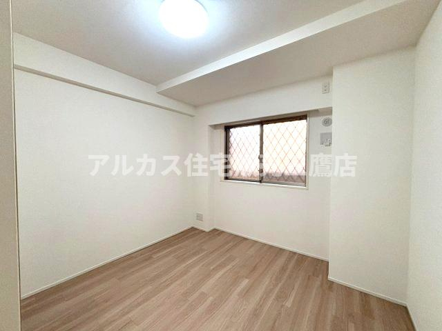 グランスイート三鷹下連雀 の洋室