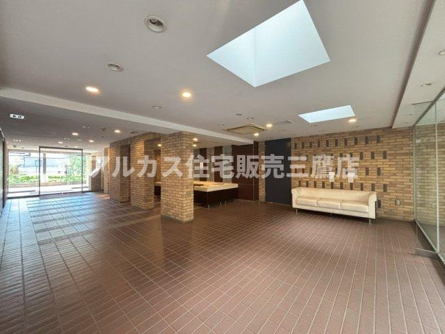 グランスイート三鷹下連雀 のロビー