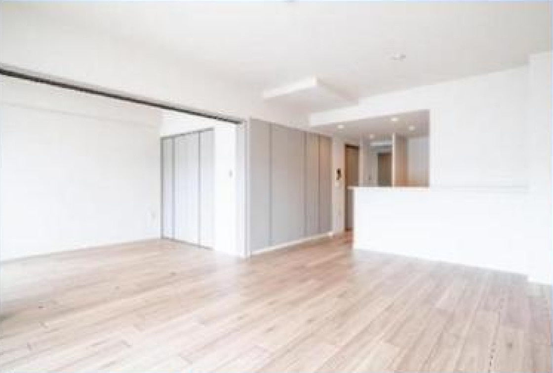 青葉台コートテラス【仲介手数料無料】ペット可♪の居間・リビング