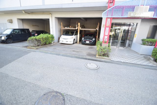 リエス西船橋の駐車場|駐車場完備です