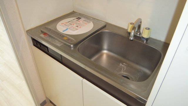 リエス西船橋のキッチン|1口ＩＨコンロ完備