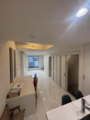 大阪市天王寺区北山町 中古戸建の居間・リビング