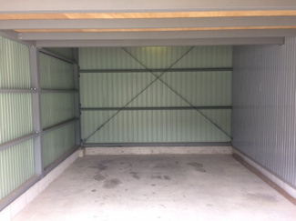 【内装】 | ガレージさとⅠ | ガレージ内部