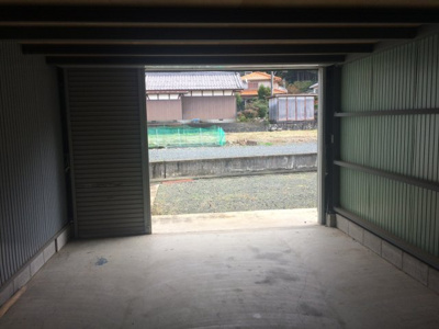 【内装】 | ガレージさとⅠ | ガレージ内部