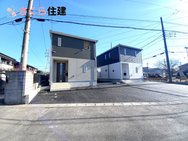 クレイドルガーデン真岡市台町第８　2号棟の外観|駐車スペースは２台ほど