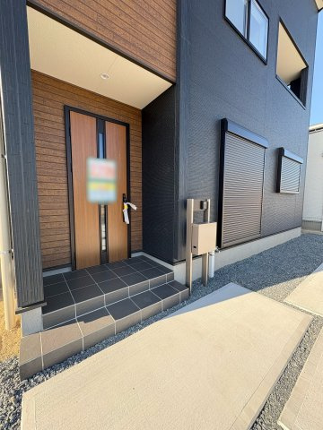 行橋市大橋1丁目　新築一戸建ての外観|宅配ポストも完備！！
【行橋市　新築一戸建て】