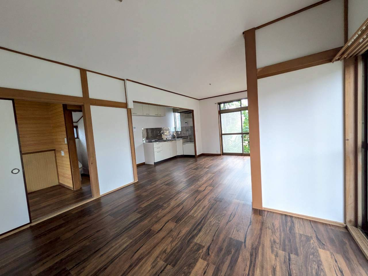 【居間・リビング】