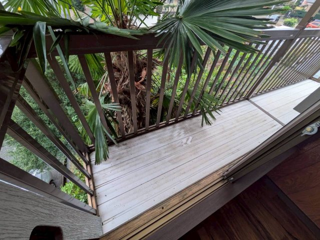 【バルコニー】