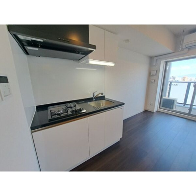 【キッチン】 | DOUBLE NINE RESIDENCE TENNOJIMINAMI | 使いやすいキッチンです