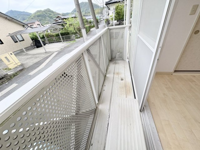 【バルコニー】 | ベルテック戸坂 | 和室です☆