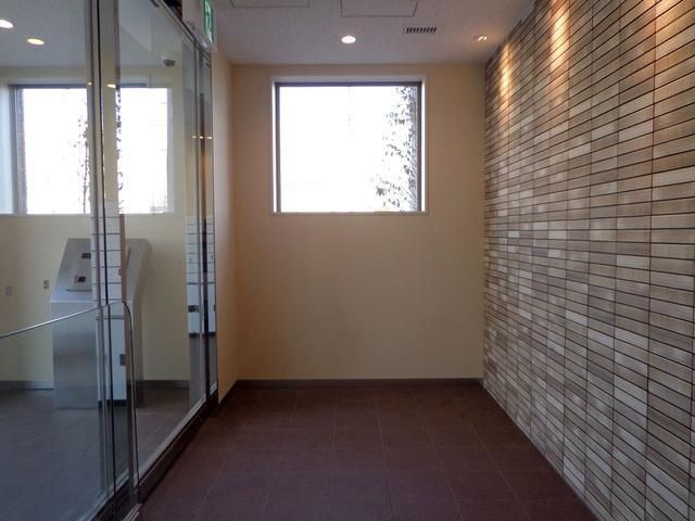 【エントランス】