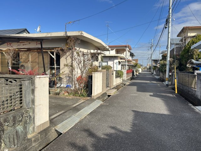 阿南市羽ノ浦町春日野土地の前面道路含む現地写真