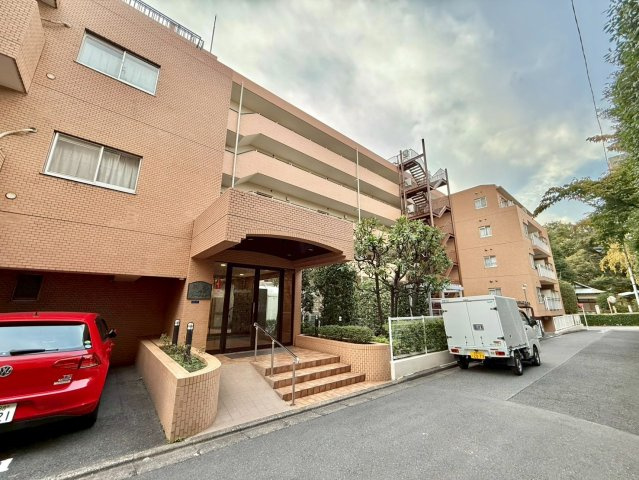 駒込八幡坂ガーデニア