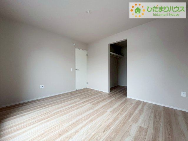 日立市東町3期　新築戸建　1号棟の寝室|大きなベッドを置いても余裕の広さの主寝室♪♪