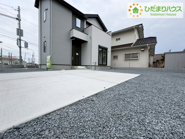 日立市東町3期　新築戸建　1号棟の駐車場|マイホームなら駐車場代がかかりません。しかも、自宅の駐車場で洗車ができます！今までコイン洗車に行っていた手間も省けて、節約にもつながります(^^♪
