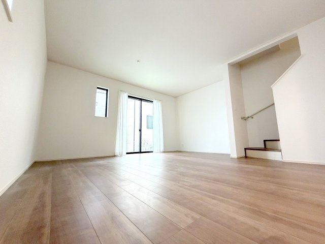 昭島市拝島町2丁目全2棟　新築分譲の居間・リビング