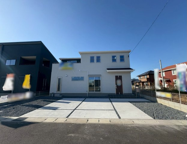 行橋市大橋1丁目　新築一戸建ての外観|駐車場は並列3~4台♪
【行橋市　新築一戸建て】