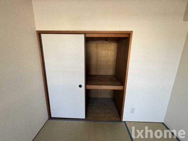メゾン摂津の収納|こまごまとしたものを収納できそうですね