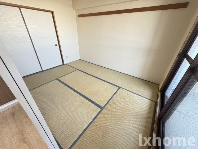 メゾン摂津の和室|落ち着いた雰囲気の和室付きです