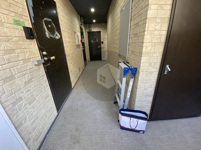 ルナテラス近大前のロビー