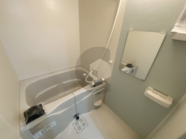 ルナテラス近大前の浴室