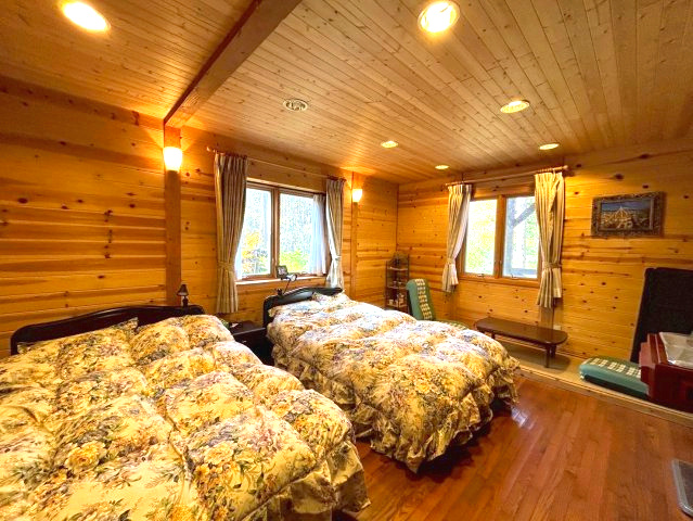 中古戸建　上水内郡飯綱町大字高坂の洋室|洋室スペース②