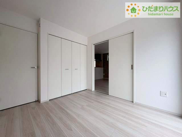 日立市東町3期　新築戸建　2号棟の洋室|白を基調とした開放感あふれるルームデザイン(^^)
