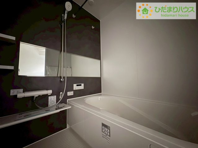 日立市東町3期　新築戸建　2号棟の浴室|浴室には手すりが付いているので、ご年配の方にも安心です☆彡