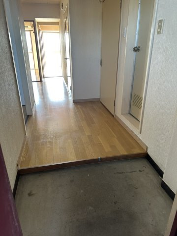 佐賀市木原２丁目の賃貸マンションの玄関