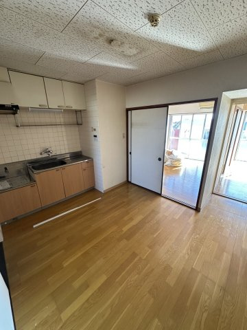 佐賀市木原２丁目の賃貸マンションの居間・リビング