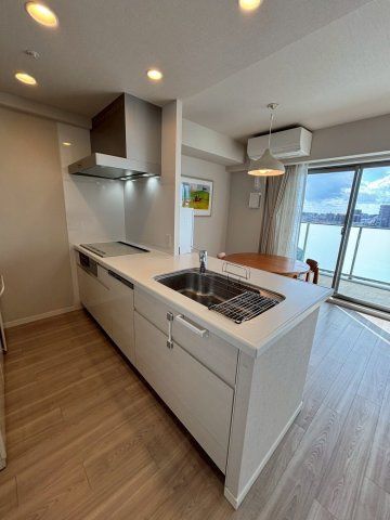 サンメゾン新金岡レジデンシャルのキッチン