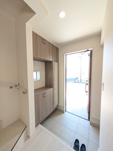 【玄関】 | ブルーミングガーデン安中市板鼻ー①