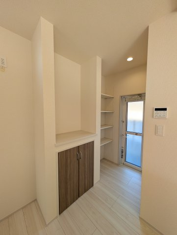 【収納】 | ブルーミングガーデン安中市板鼻ー① | 大容量のキッチンパントリー♪