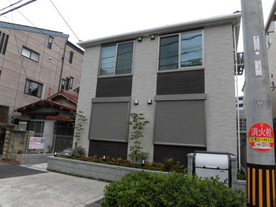 【外観】 | ラパン | 白を基調とした清潔感のある外観です