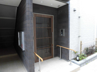 【エントランス】 | ラパン | お洒落なエントランスです