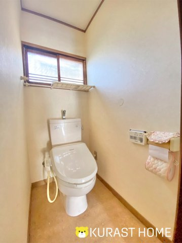 向日市鶏冠井町東井戸　貸家のトイレ