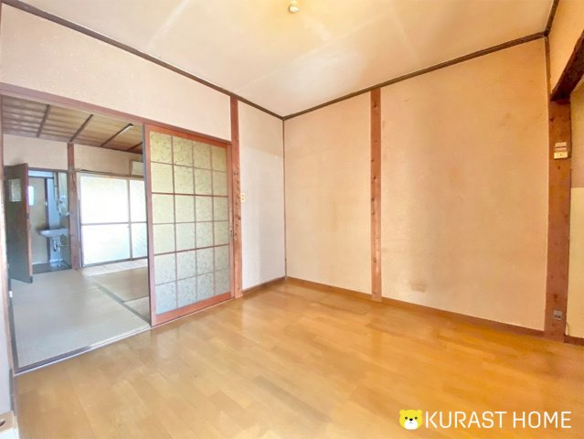 向日市鶏冠井町東井戸　貸家の居間・リビング