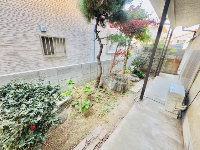 広畑区吾妻町戸建ての庭