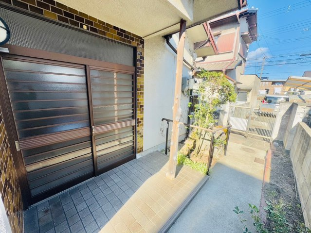 広畑区吾妻町戸建てのエントランス