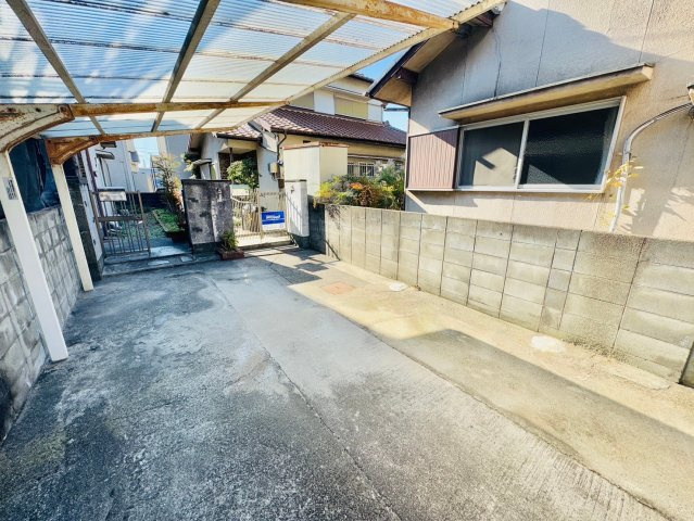 広畑区吾妻町戸建ての駐車場