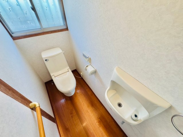 広畑区吾妻町戸建てのトイレ