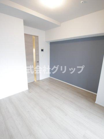 LEXE横濱関内の洋室