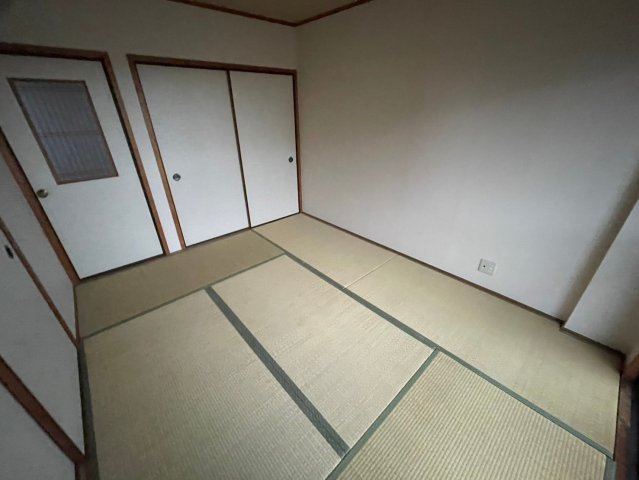 第二ハイツ中山の和室