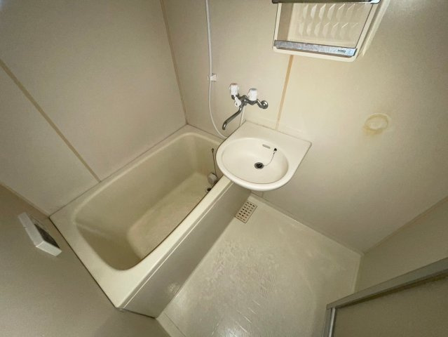 第二ハイツ中山の浴室